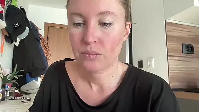 Ameli8 online show from 12/16/25, 09:57