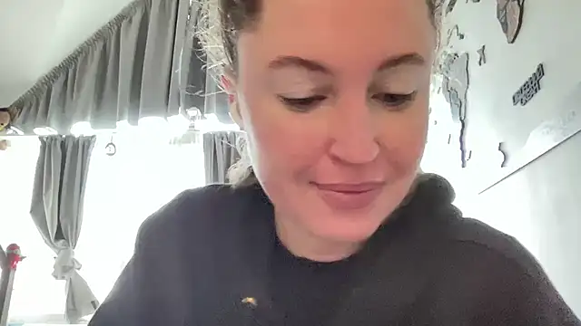 Snapshot of Ameli8 chatting on 02/16/26, 08:24 Ameli8 online show from 02/16/26, 08:24