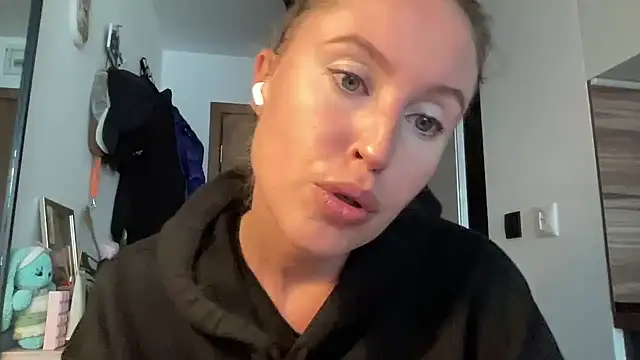 Ameli8 online show from 11/29/25, 09:53