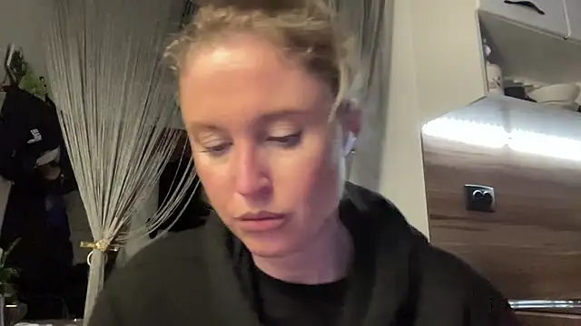 Ameli8 online show from 03/25/26, 07:46