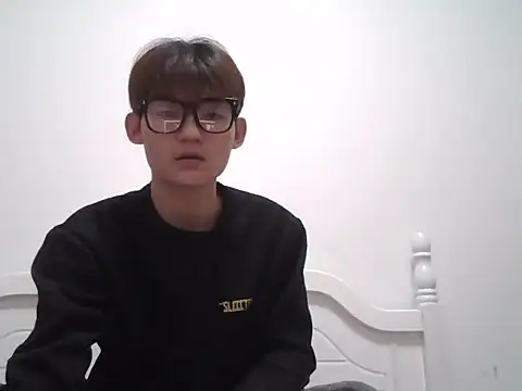 xiaomeng2563 online show from 11/06/25, 10:52