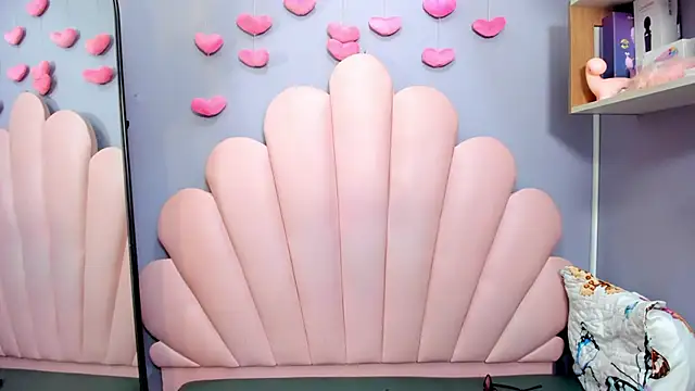 luci miller online show from 02/28/26, 08:08