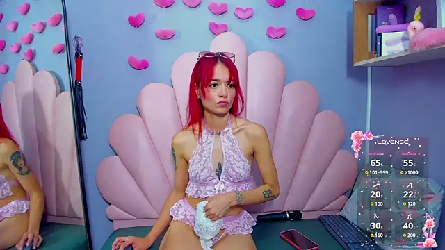 luci miller online show from 11/11/25, 03:01