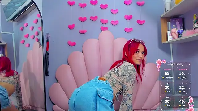 luci miller online show from 11/19/25, 12:54