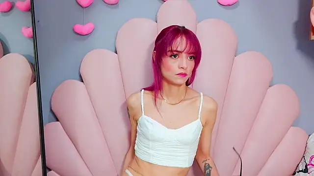 Snapshot of luci_miller chatting on 06/25/26, 03:37 luci miller online show from 06/25/26, 03:37