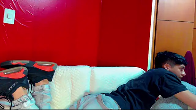 LPYsami773 online show from 11/10/25, 10:37