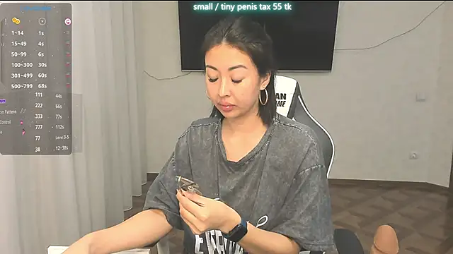 SofiaNour online show from 05/13/26, 04:03