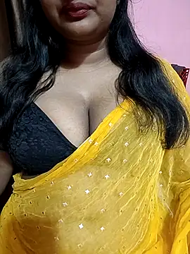 Keerthee  online show from 11/21/25, 05:34