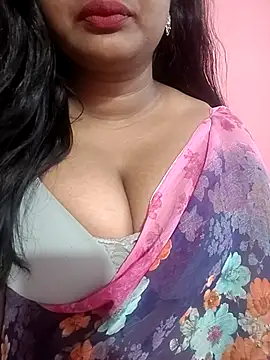 Keerthee  online show from 11/20/25, 09:54