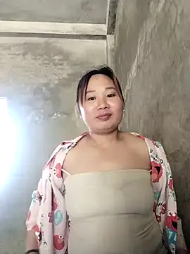 Snapshot of MINSSA502 chatting on 11/07/25, 05:12 MINSSA502 online show from 11/07/25, 05:12