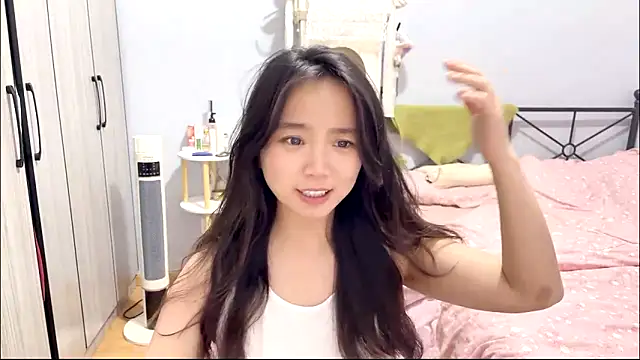 Hmm 0303 online show from 03/12/26, 04:22