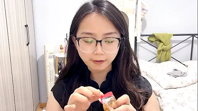 Hmm 0303 online show from 04/07/26, 04:42