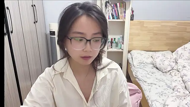 Hmm 0303 online show from 02/26/26, 03:34