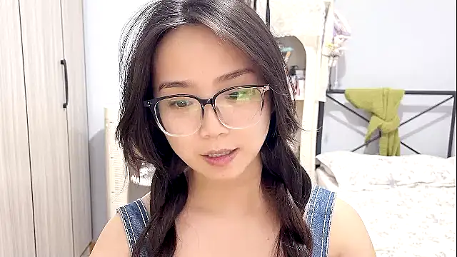 Hmm 0303 online show from 04/10/26, 04:36