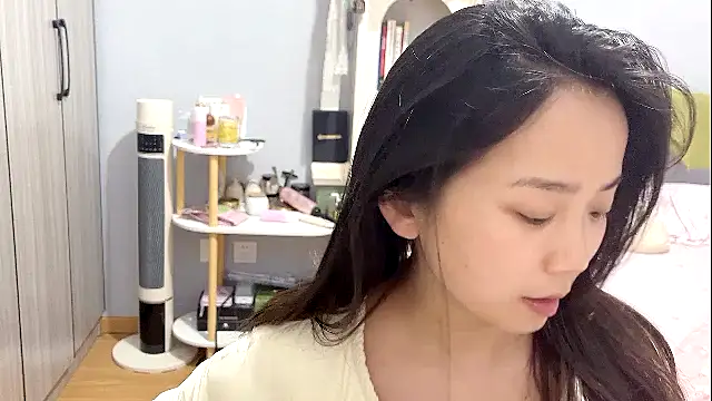 Hmm 0303 online show from 03/29/26, 05:14