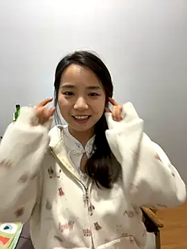 Hmm 0303 online show from 11/25/25, 02:39