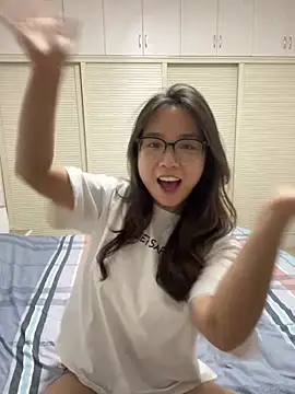 Hmm 0303 online show from 02/12/26, 03:45