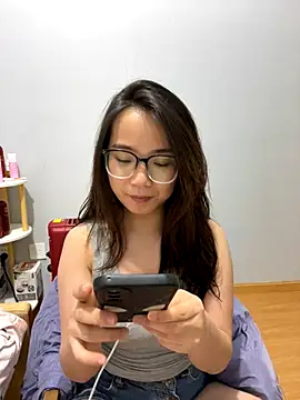 Hmm 0303 online show from 12/05/25, 02:37