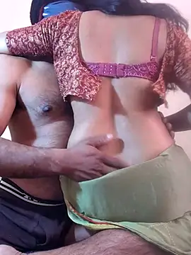 Snapshot of wonder-top-couple chatting on 11/20/25, 04:24 wonder-top-couple online show from 11/20/25, 04:24