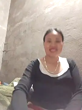 Karen china online show from 12/17/25, 11:37