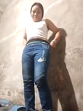 Karen china online show from 11/11/25, 02:56