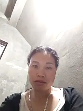 Karen china online show from 12/17/25, 11:43