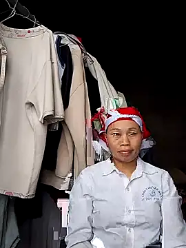 Karen china online show from 11/09/25, 04:16