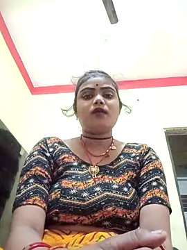Riya lovely0143 online show from 12/05/25, 02:48