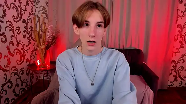 Snapshot of ted_lun chatting on 11/13/25, 08:02 ted lun online show from 11/13/25, 08:02