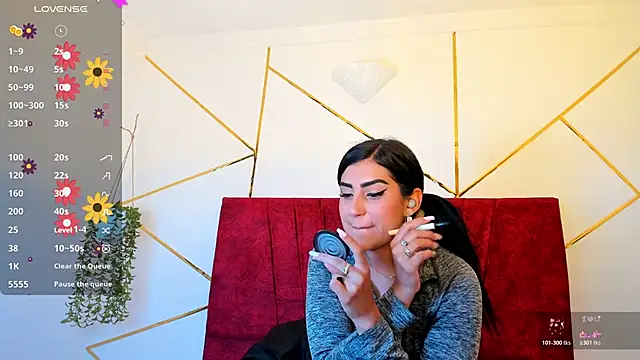 Paris Evans  online show from 01/08/26, 12:11