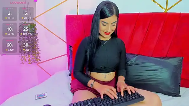 Paris Evans  online show from 11/28/25, 11:54