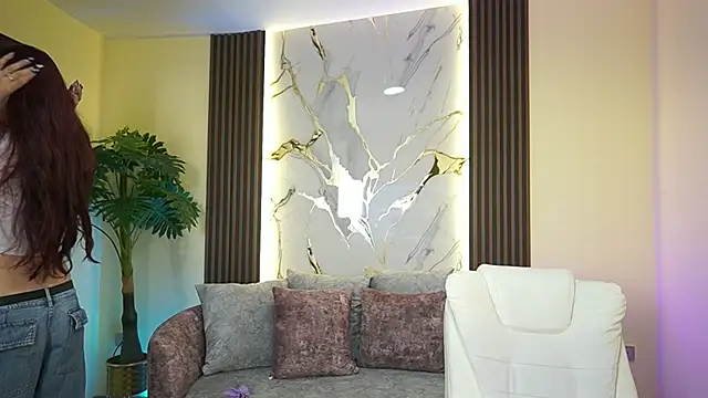 TessaaFox online show from 12/03/25, 11:53