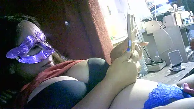 Zulreyna online show from 05/02/26, 04:07