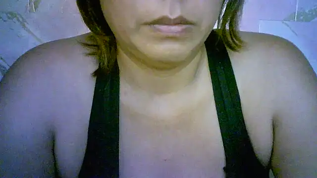 Snapshot of Zulreyna chatting on 02/19/26, 04:31 Zulreyna online show from 02/19/26, 04:31