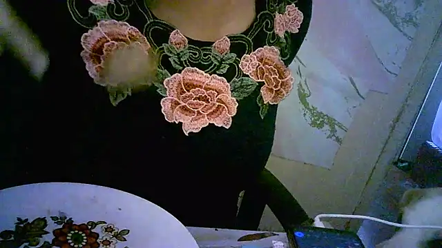 Zulreyna online show from 06/05/26, 04:06