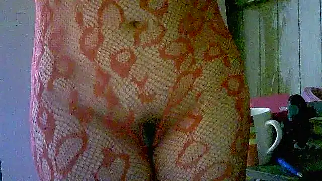 Snapshot of Zulreyna chatting on 02/18/26, 02:53 Zulreyna online show from 02/18/26, 02:53