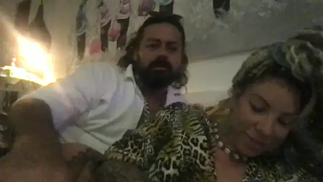 Snapshot of spiritlovers33 chatting on 11/07/25, 04:44 spiritlovers33 online show from 11/07/25, 04:44