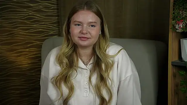 Snapshot of TorieDeeb chatting on 11/06/25, 06:06 TorieDeeb online show from 11/06/25, 06:06