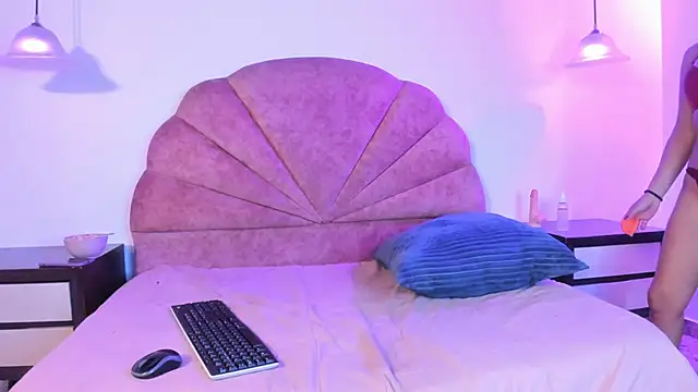 Niina26 online show from 01/10/26, 12:22