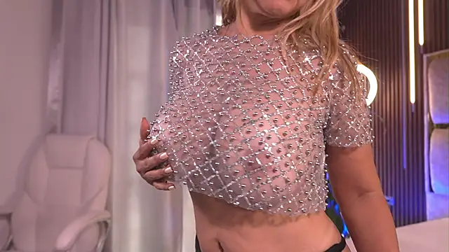 alicia xoxo online show from 11/16/25, 02:55