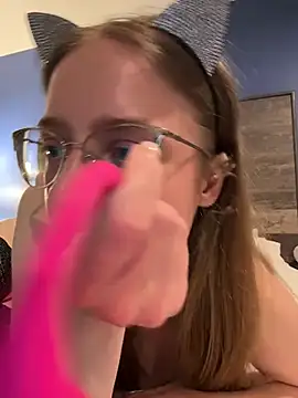 EveLunny online show from 04/15/26, 02:17