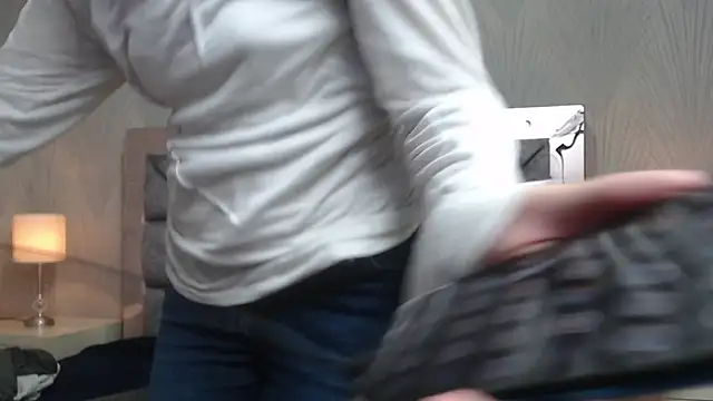 GiselaZivic online show from 01/05/26, 07:39