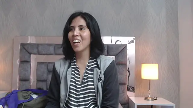 GiselaZivic online show from 03/31/26, 07:05