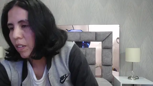 GiselaZivic online show from 03/26/26, 07:34