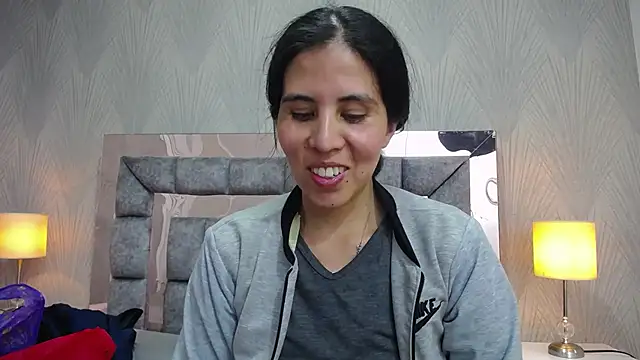 Snapshot of GiselaZivic chatting on 07/08/26, 07:14 GiselaZivic online show from 07/08/26, 07:14