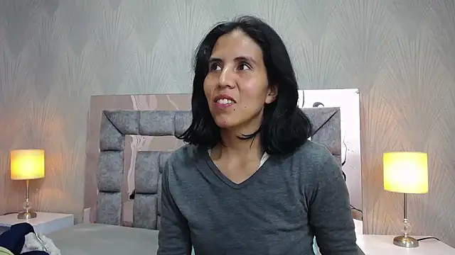 GiselaZivic online show from 05/23/26, 01:10