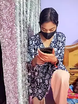 Student12th online show from 01/15/26, 04:21