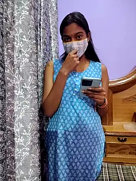 Student12th online show from 11/10/25, 05:07