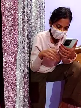 Student12th online show from 11/15/25, 04:22