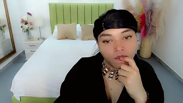 Snapshot of sebastian_cruz_ chatting on 03/15/26, 06:59 sebastian cruz online show from 03/15/26, 06:59